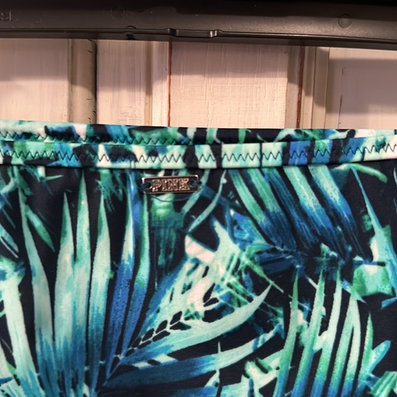 Pink Victoria’s Secret Palm Leaf Crisscross Strap Bikini Set Size Large - Picture 4 of 8